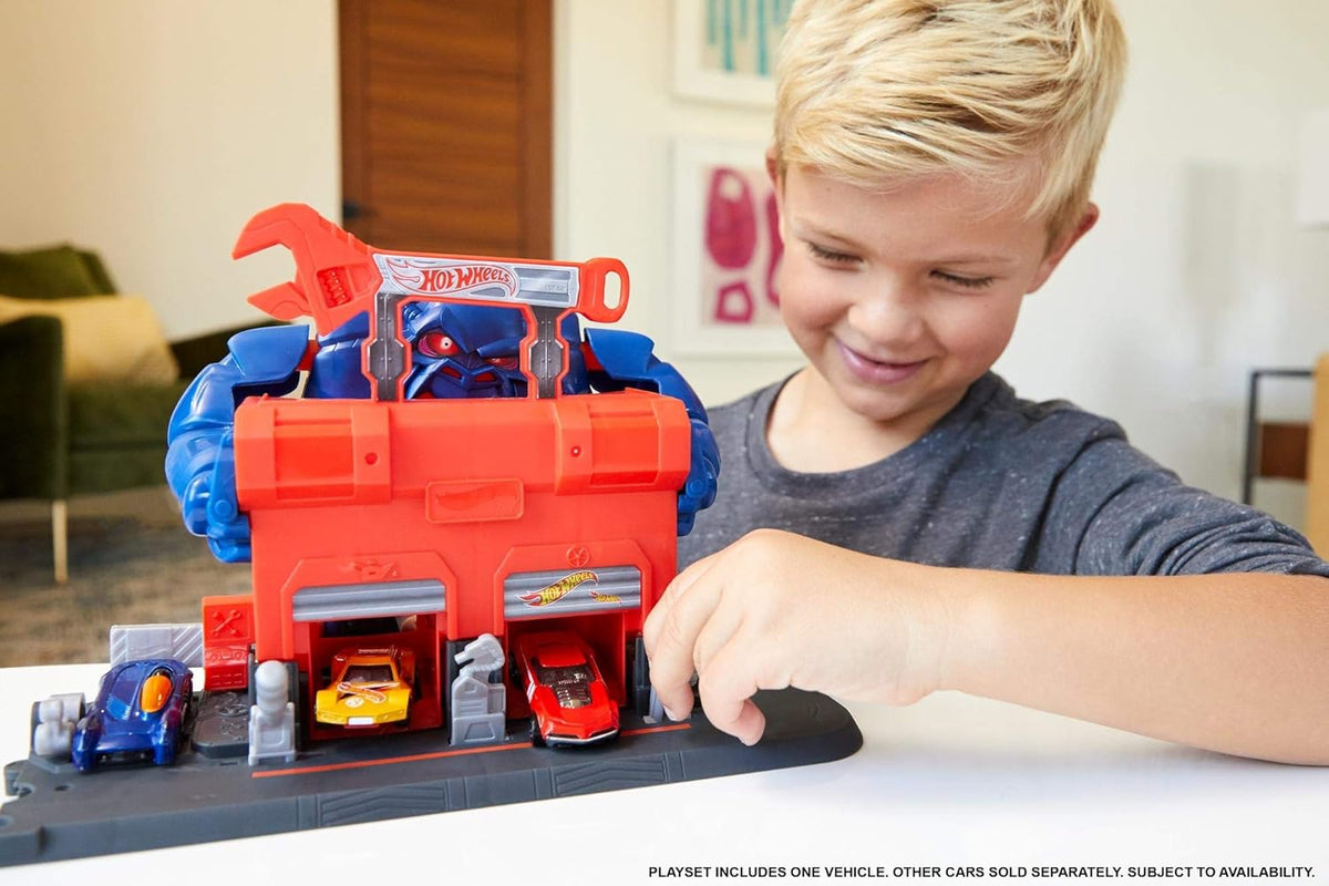 Gorilla Rage Garage Attack Playset F4383