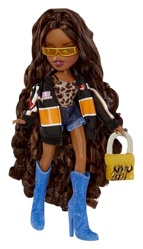 Sasha Fashion Doll with Accessories D407