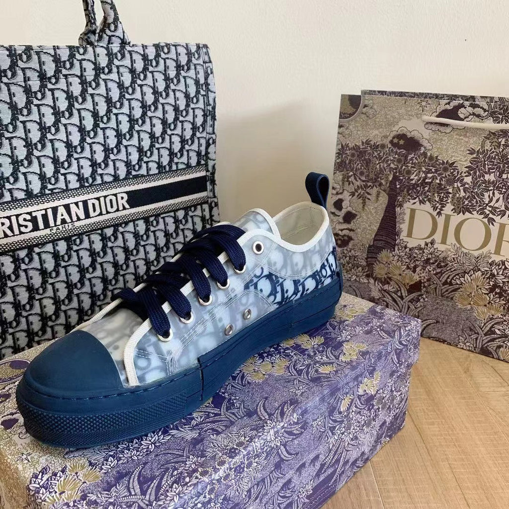 Blue Low-Top Sneaker Canvas W293