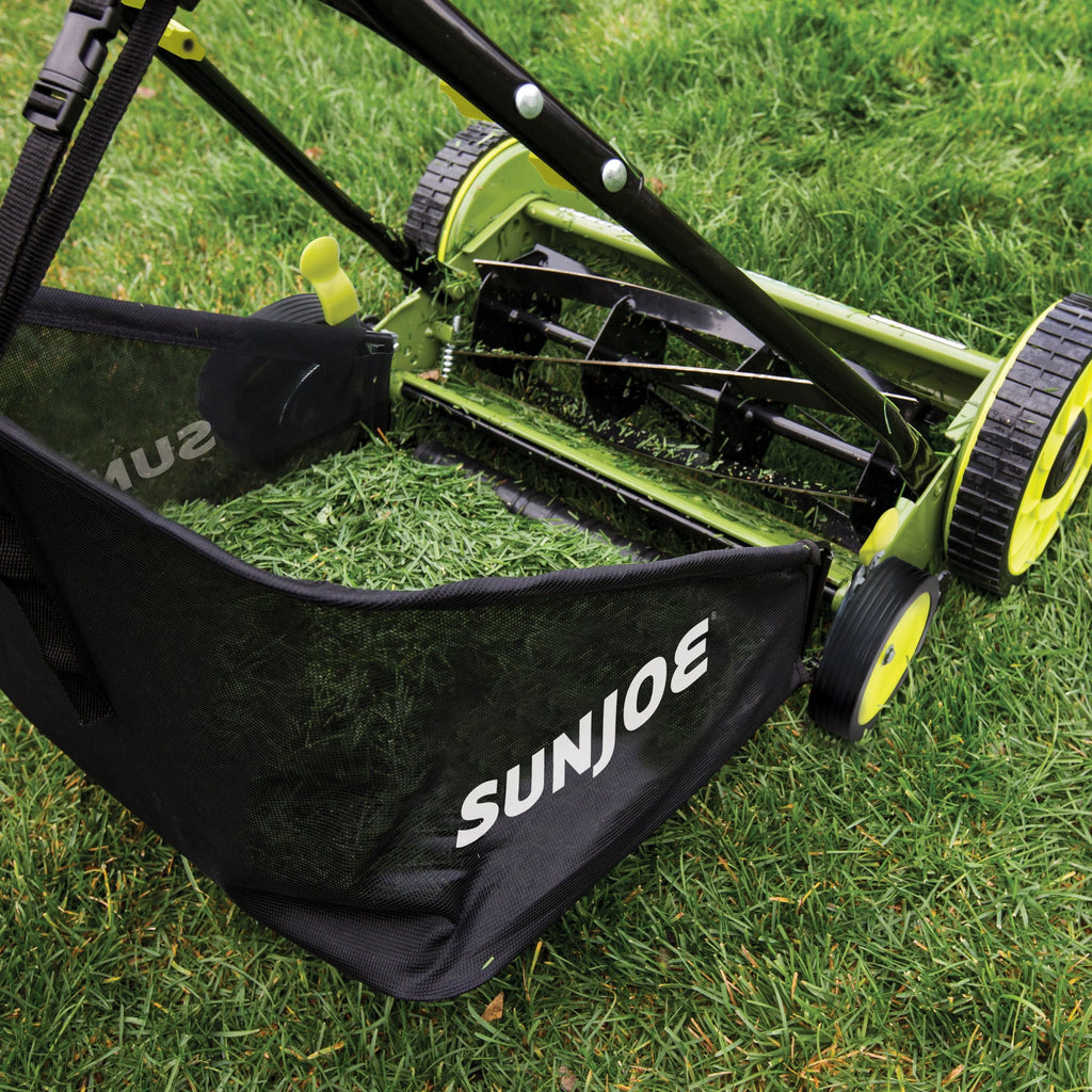 18-inch Manual Reel Mower with Grass Catcher F8268