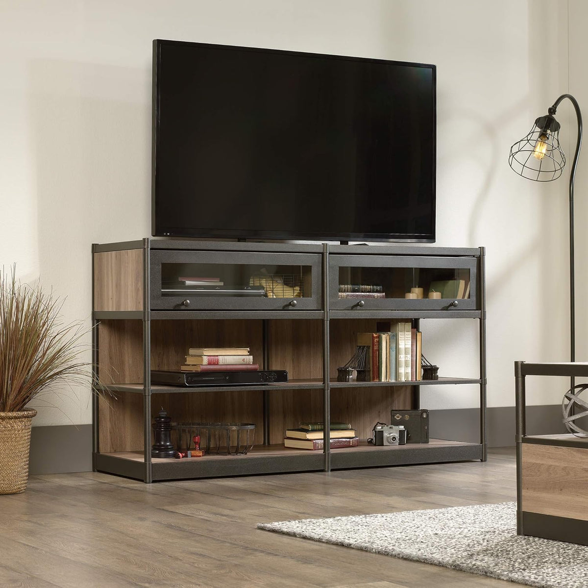 Black Triangular Side Table D9820