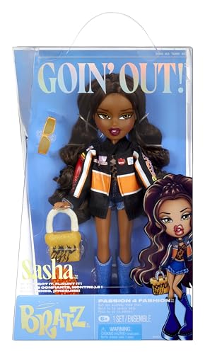 Sasha Fashion Doll with Accessories D407