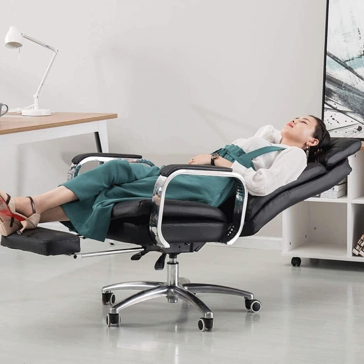 Ergonomic PU Leather High Back Swivel Chair with Footrest T541579