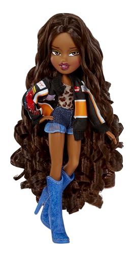Sasha Fashion Doll with Accessories D407