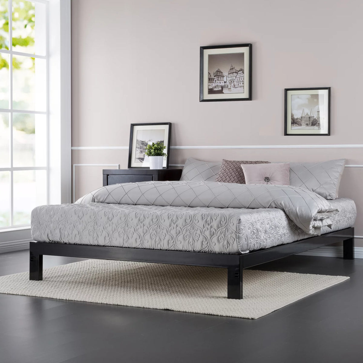 Queen Black Metal Platform Bed Frame I9438