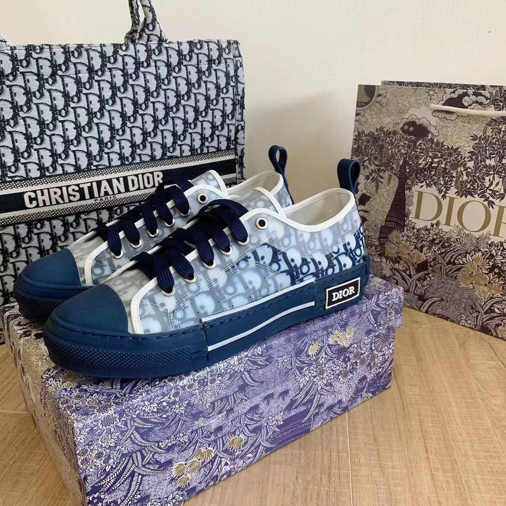 Blue Low-Top Sneaker Canvas W293
