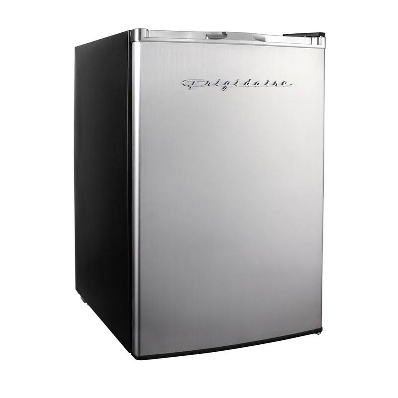 4.6 cu. ft. Mini Fridge with Freezer Y99193